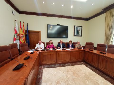 Firma del convenio cátedra DPT